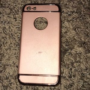 iPhone 5se rose gold phone case
